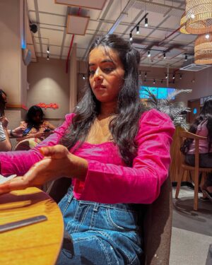 Rupali Wakode Instagram - Sunday 🫰🏼

#coffeedate #weekend #coffee #thirdwavecoffee #love #ootd #pune