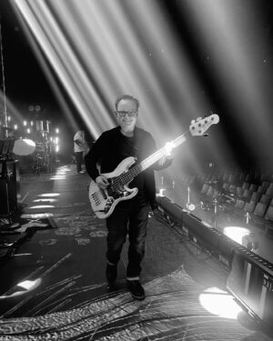 Rusanda Panfili Instagram - Being back on tour always brings back memories ❤️ almost 10 years with these amazing people ❤️ @hanszimmerlive