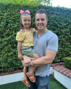 Sabrina Bryan Instagram - Our Lil Boo Thang started Pre-K! She is so pumped for all the new adventures, friends, and learning this year! Have the best time babygirl! We love you so much!! 🩷💛 #comilliamonroe #backtoschool #prek #momlife #wantstobeadancecoach #myheart