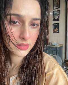 Actress Sadia Khateeb HD Instagram Photos and Wallpapers August 2024