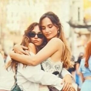 Sahra Şaş Instagram - Hey, soul sister 
@denisecapezzaofficial