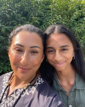 Saira Khan Instagram - I can do modest dressing too 😉. The traditional Shalwaar Kameez - never wore them out as a kid growing up in the 80’s  90’s - I was so embarrassed of being different - also didn’t want to attract unnecessary racist remarks that were rampant at that time. 

Now I have no problem at all. Our country has changed, so much cross cultural adoption - wearing a long top  with trousers  not seen as “weird”. 

When I visit my mum, she much prefers seeing me dressed in traditional South Asian clothes - so out of respect I leave my skimpy stuff at home and bring out my beautiful modest clothes to please her. ❤️

We’ve come a long way in being tolerant …. Lots more progress to make, but let’s celebrate that we are moving forward in the right direction. I have no problem wearing my shalwaar  kameez for the whole world to see - I wear it with pride. People come up to me now to say how pretty it is and not “ oi fu*k off to your own country”

Positive Vibes only and I love that now being “different” is celebrated. ❤️❤️

This outfit from @khaadi