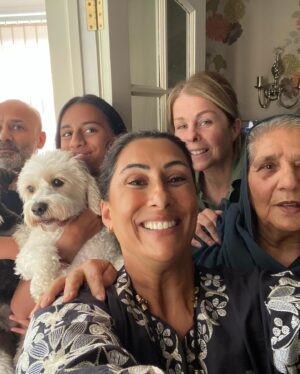 Saira Khan Instagram - I can do modest dressing too 😉. The traditional Shalwaar Kameez - never wore them out as a kid growing up in the 80’s  90’s - I was so embarrassed of being different - also didn’t want to attract unnecessary racist remarks that were rampant at that time. 

Now I have no problem at all. Our country has changed, so much cross cultural adoption - wearing a long top  with trousers  not seen as “weird”. 

When I visit my mum, she much prefers seeing me dressed in traditional South Asian clothes - so out of respect I leave my skimpy stuff at home and bring out my beautiful modest clothes to please her. ❤️

We’ve come a long way in being tolerant …. Lots more progress to make, but let’s celebrate that we are moving forward in the right direction. I have no problem wearing my shalwaar  kameez for the whole world to see - I wear it with pride. People come up to me now to say how pretty it is and not “ oi fu*k off to your own country”

Positive Vibes only and I love that now being “different” is celebrated. ❤️❤️

This outfit from @khaadi
