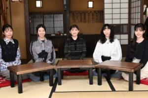 Sairi Ito Instagram - この度
特番放送が決定致しました🐯💓

『虎に翼×米津玄師スペシャル』

米津さんと対談を
させていただきました！
本当に優しく面白い方でして
とっても楽しい時間を
過ごさせて頂きました☺
宝物です。

そしてそして
女子部の座談会もありました🫶

いつ会っても楽しいみんなと
これまた特別な時間を
過ごすことができて
とっても幸せでした😚😚

9月18日(水)［総合］よる7:57～
宜しくお願いいたします🐯💓

是非💁