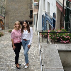 Samantha Brown Instagram - ICYMI we revisited the stunning Lake Geneva on Youtube this week! Now I’ve got a whole post to help you plan your future trip. Just tap my username @samanthabrowntravels and click the link in bio to read.

If you’ve been, let me know about your trip in the comments.

#samanthabrown #placestolove  #lakegeneva #switzerland @myswitzerland