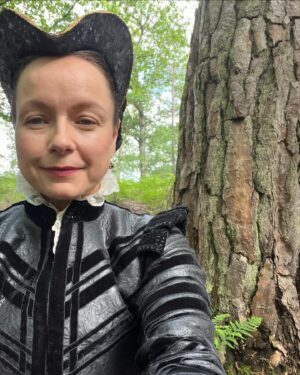 Samantha Morton Instagram - Season 2, final episode, today!!!

We had a blast and I’m so incredibly thankful for the amazing work of the teams of incredible people it takes to make this show. It’s a long journey and they all work so unbelievably hard to make what us actors do seem effortless.

We’re super proud of the results and so glad so many of you out there are loving it. Thank you for your continuing support. 🙏🏻🦋🙏🏻

All episodes are now available so binge away! 

@serpentqueenstarz @starz @mgmplus #theserpentqueen