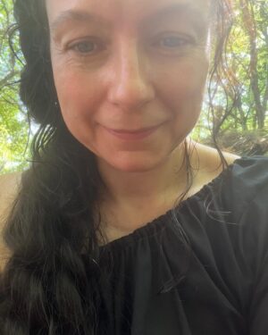 Samantha Morton Instagram - Season 2, final episode, today!!!

We had a blast and I’m so incredibly thankful for the amazing work of the teams of incredible people it takes to make this show. It’s a long journey and they all work so unbelievably hard to make what us actors do seem effortless.

We’re super proud of the results and so glad so many of you out there are loving it. Thank you for your continuing support. 🙏🏻🦋🙏🏻

All episodes are now available so binge away! 

@serpentqueenstarz @starz @mgmplus #theserpentqueen