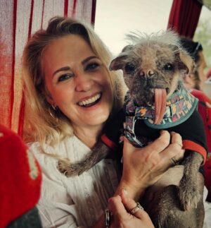 Samantha Smith Instagram - YOU GUYS 
It’s Peggy 😍

#dogpool #deadpool @comicconorthnireland