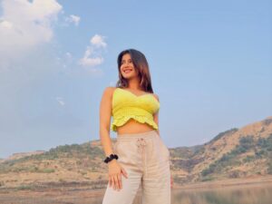 Samridhi Shukla Instagram - Jo bhi ho so ho 🌸