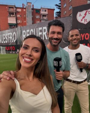 Sandra Díaz Arcas Instagram - Recap de un inicio de temporada intenso 🤭
Nuevos retos e igual de feliz y agradecida que siempre @dazn_es 💛