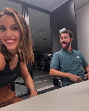 Sandra Díaz Arcas Instagram - Recap de un inicio de temporada intenso 🤭
Nuevos retos e igual de feliz y agradecida que siempre @dazn_es 💛