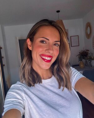 Sandra Díaz Arcas Instagram - Hello September 🙃
Me costó un poquito atreverme pero creo que cada día me gusta más ✨