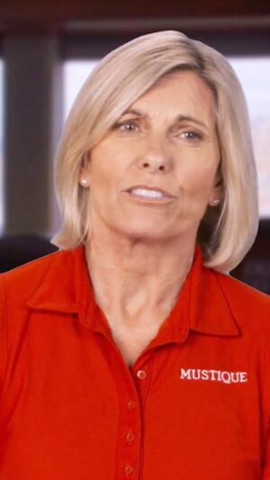 Sandy Yawn Instagram - Aesha, Chief Stew extraordinaire! ✨ #BelowDeckMed