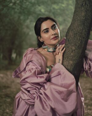 Sangeetha Bhat Instagram - A Day Dream ✨
•
•
Concept & Styling @nikithakrofficial 
Muse @sangeetha_bhat 
MUA @makeup_by_nethraraajesh 
Outfit @elarniofficial 
Photographer @summi_bharadwaj 
.
#dreamy #protrait #sony #photography#igreach#bluehues #pinks#colours#nature#fashionphotography #instagood #bangalorephotography #greens #ig #portrait #photo #igers #model #vogue #vogueindia