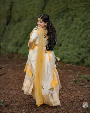 Saniya Babu Instagram - Photography : @weddingstoriesphotography 

Powered by : @mr_k.eventmanagement 

Coordinator : @vishnu_thilakan_ 

Mua : @magic_beauty_makeover_hub 

Costume : @rui__avenue 

Credits : @actressinsta

#OnamVibes#Onam2024#saniyababu#saniya#TraditionalOnam#OnamCelebration#OnamFestivities#KeralaTradition#OnamLook#EthnicElegance#FestiveAttire#OnamSpirit#MalayaliManka#KeralaCulture