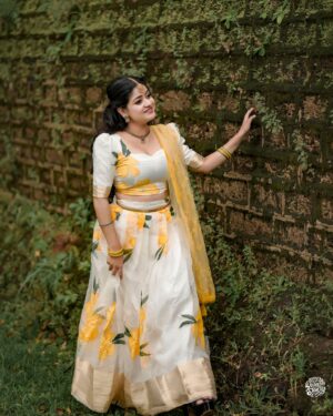 Saniya Babu Instagram - Photography : @weddingstoriesphotography 

Powered by : @mr_k.eventmanagement 

Coordinator : @vishnu_thilakan_ 

Mua : @magic_beauty_makeover_hub 

Costume : @rui__avenue 

Credits : @actressinsta

#OnamVibes#Onam2024#saniyababu#saniya#TraditionalOnam#OnamCelebration#OnamFestivities#KeralaTradition#OnamLook#EthnicElegance#FestiveAttire#OnamSpirit#MalayaliManka#KeralaCulture
