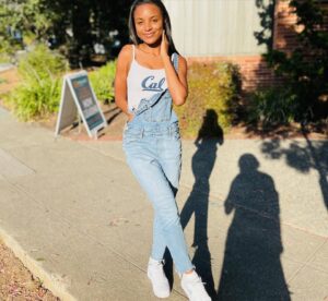 Actress Saniyya Sidney HD Photos and Wallpapers September 2024