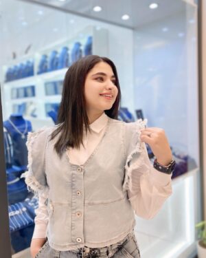 Sara Aws Instagram - مشتاقتلكم يلا شنو.تكولون وين هاي الصوره بيا مكان 🌚♥️