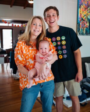 Sara Dietschy Instagram - Bringing in the next decade of life with my squad and a new video 🤝🏻🧡 #30