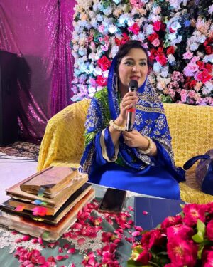 Sara Raza Khan Instagram - A Beautiful Night of Celebration of MEHFIL E MILAD SAW ❤ At home 💕
May these celebrations continue throughout our lives and fill our lives with Happiness, Health,Wealth and peace Ameen 
#saraRazaKhan