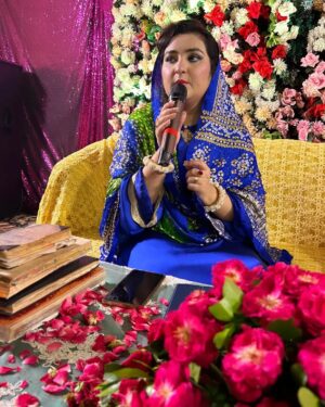 Sara Raza Khan Instagram - A Beautiful Night of Celebration of MEHFIL E MILAD SAW ❤ At home 💕
May these celebrations continue throughout our lives and fill our lives with Happiness, Health,Wealth and peace Ameen 
#saraRazaKhan