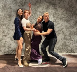 Sara Tomko Instagram - It was a GREAT first day at @dragoncon #dragoncon #dragoncon2024 I was floored by everyone I got to meet, shake hands & take pictures with.  Hearing your stories, your favorite moments, your kind words about our tv show and my character filled up my soul cup with so much joy.  Cannot wait to continue the adventures Saturday and Sunday.  Come say hi!
•••
Pic #1 Group photo with my first ever Asta cosplay friend @lauramariefu / @jamiejanek agh! it happened!
Pic #2 Backstage with @meredithgarretson @alantudyk and @alicewetterlund before kicking off the first morning panel of Dragoncon 2024
Pic #3 My beauties in the car on the way to said panel
Pic #4 OUR HUGE AUDIENCE WHO CAME OUT FIRST THING IN THE MORNING 😭
Pic #5 Just testing the shot, making sure we are ready for our fans in the photo tent😂
•••
🎩🎩🎩