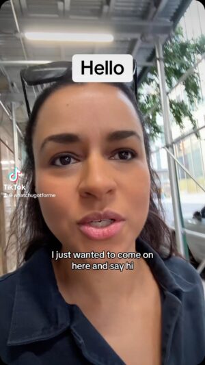 Sarah Cooper Instagram - 👋🏽👋🏽👋🏽