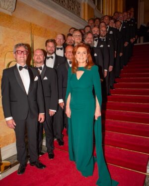 Sarah Ferguson Instagram - As ambassador to @tpw_foundation, it was a very proud moment to have presented The Perfect World Foundation Award to @elliegoulding. 

Ellie, you have shown outstanding dedication to the environment and the climate crisis on the ground, as a Global Goodwill Ambassador for the United Nations Environment Programme, through your participation in major environmental summits, including three COPs, and through your global platform. I am so proud to call you my adopted Goddaughter and so excited to see what the future has in store for you. #climateaction #tpwf #elliegoulding #oneplanet

Photo: @photo.lelle