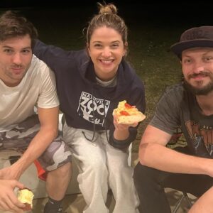 Sarah Fisher Instagram - SOOO EXCITED that we get to share the magic of this movie with the WORLD!!!🤸🏼‍♂️🤸🏼‍♂️🤸🏼‍♂️ SOMEONE LIKE YOU is now available internationally!!!! so much more coming, thank you for watching!! we couldn’t have done it without someone like you😜🤠🕺🏼🤸🏼‍♂️🦋🌸💛 check out @someonelikeyoumovie for more details