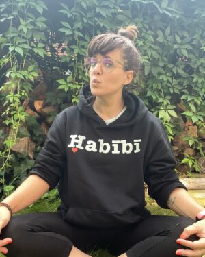 Sarah Kuttner Instagram - 5 Faces of Habibi. ❤️❤️❤️❤️❤️ Wer ist euer Habibi und warum? Shoot!
-
(Pulli by @oakling_softwear)
