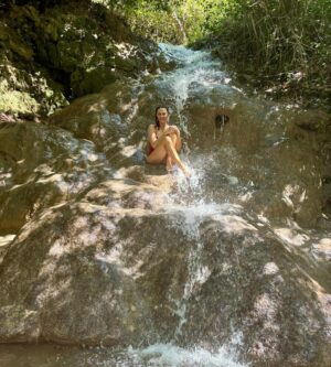Sarah Parish Instagram - Gorgeous morning at Turgut waterfalls. Got it pretty much to ourselves before the crowds descended. Beautiful Turkey.
@thejimmurray @nelly_murray2109