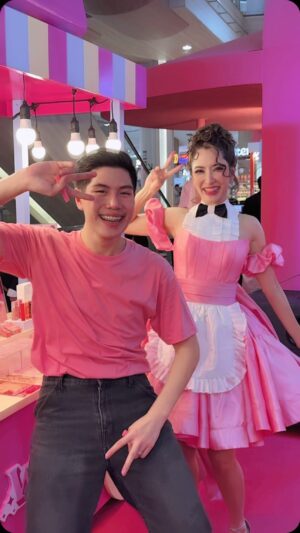Savika Chaiyadej Instagram - เมื่อเจอน้องซันtiktoker มันก็จะประมาณนี้😁🩷 @sunpatipon