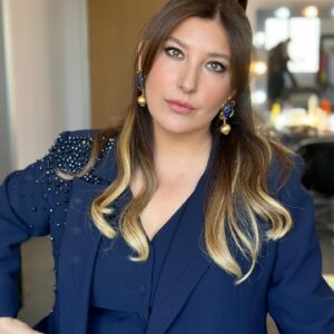 Şebnem Bozoklu Instagram - Ağustos dumpı gelmiştir. Bayiinizden ısrarla isteyiniz ❤️ Eylül dumpını siz düşünün 🙏🏻❤️
