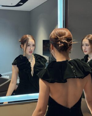 Selena Lee Instagram - Even though the #RedCarpet had to cancel due to sudden heavy rains, I still enjoyed dolling up! 
Thanks #CSFF for the invite!  And congrats to all the winners! 

如過三個#平衡時空 的自己遇上，會說什麼呢？

👗@ralphlauren @rogervivier 

#一個翡翠的晚上 #RedCarpetLook #selenalee #ChineseInternationalNewMediaShortFilmFestival
