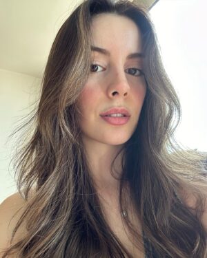 Selin Türkmen Instagram - dump değil de birkaç farkli zamanda ben