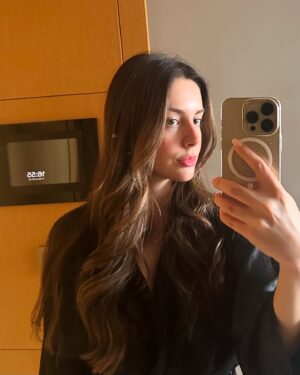 Selin Türkmen Instagram - dump değil de birkaç farkli zamanda ben