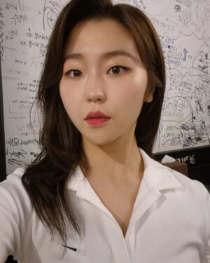 Seo Hye-won Instagram - 빤스런 뉴비 서혜원입니다🐹 잘 부탁드립니다🙇‍♀️
#snl코리아 #쿠팡플레이