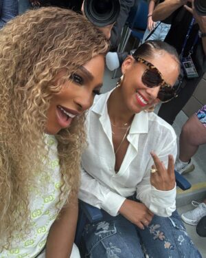 Serena Williams Instagram - If its serious I don’t want it. So much fun at the @usopen @aliciakeys 
Also if you can Go check out Hells Kitchen broadway! It’s a MUST 

#hellskitchen #usopen