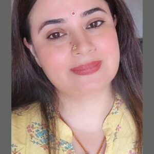 Shalini Kapoor Instagram - THIS IS AVERY VERY POWERFUL AND MEANINGFUL POETRY WHICH I HAVE COME ACROSS....

COULDN'T STOP MYSELF FROM SHARING THIS WITH YOU...

THIS DEPICTS HOW A STRONG WOMAN IS.....AND WHAT ARE HER CHARACTERISTICS...AND ONLY IF YOU CAN HANDLE A STRONG WOMAN....YOU SHOULD GO AHEAD.....

DID YOU LIKE THE POETRY