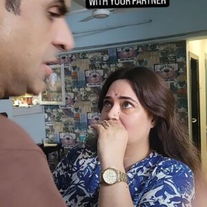 Shalini Kapoor Instagram - LIKE AND FORWARD IF YOU AGREE .........🥰🥰🥰🥰

#trendingreels 
#bollywood 
#couplegoals 
#instadaily 
#shooting 
#instagood

Thank you my kid sister @malinikapoor  for shooting this aesthetically....We love you...🥰