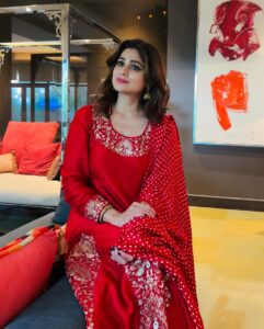 Actress Shamita Shetty HD Photos and Wallpapers December 2024