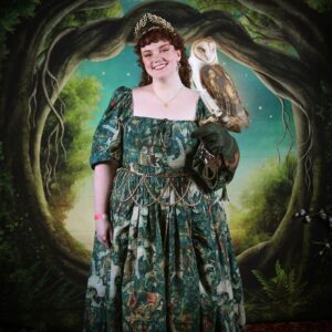 Shannon Purser Instagram - owls (especially the majestic, noble, sacred, omniscient barn owl) have been a core part of my personality for most of my life and this was a dream come TRUE