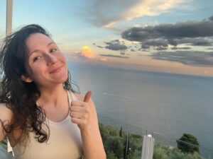 Shannon Woodward Instagram - 🇮🇹 🦭