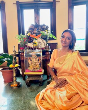Shanti Priya Instagram - “Celebrating the joy and blessings of Ganpati Bappa, bringing peace and prosperity into our homes. May his divine presence remove all obstacles and fill our lives with endless joy. गणपति बाप्पा मोरया! 🌸✨”