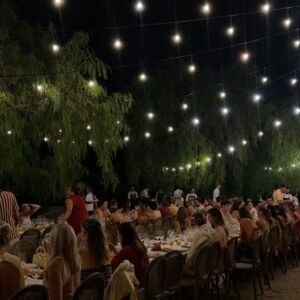 Sharon Battiste Instagram - #lastnightparty 🪩

1. @janhoffmann__ zu Besuch bei @kaptenandson.de 🧡🥂
2 Ankunft in einer wunderschönen Finca 🌞
3. What a warm welcome 🥂
4. Girlstime with @joi_bella & @laura.frida 🩷
5. The Story of Kapten and Son ⚓️
6. Livemusic and chill 🎸
7. Dinnerspot for the night🍴✨
8. Cozy Dinner 🌙
9. Yummy yummy fruit ice 🍊
10. @kaptenandson.de dessert 🎂🍰
11. Live act and music 🪩 Party with the band @giantrooksmusic 🎸🎙️
12. 🎙️🎸✨

#kaptenandson #mallorcaevents #goodtimes 
Anzeige da Nennung