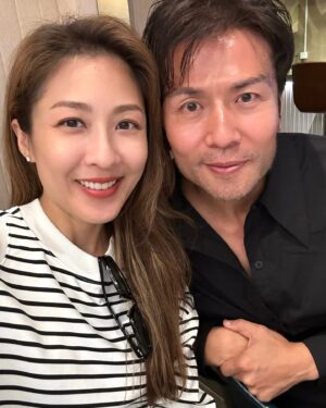 Sharon Chan Man-Chi Instagram - 十幾二十年的友誼
昨晚因為彩雲回來
大家可以一齊重聚
仲好難得有下場
一起夜蒲🥂
大家都好開心！
希望大家保持年青
多啲再聚👏❤️

#老朋友 
#識於微時
#無所不談
#笑到肚痛
#寶刀未老