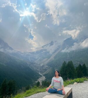 Sharul Channa Instagram - When you walk on your true path, there will be obstacles in the form of people, situations and hurdles - don’t take it seriously. Have faith and don’t let anyone or anything take your peace away.

The wrongly taken path is a detour and the universe will eventually open a pathway for your to follow your true journey. Have faith. ♥️🙏🏾🧿💪🏽