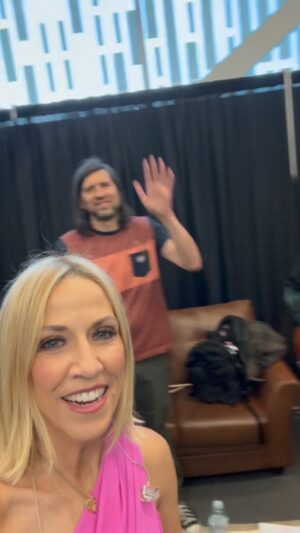 Sheryl Crow Instagram - Love that you loved our cover of “I Want You To Want Me”! Leave some requests for the next one👇🏻 and we’ll make it happen!