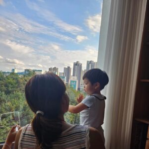 Actress Shin Ae-ra HD Instagram Photos and Wallpapers September 2024