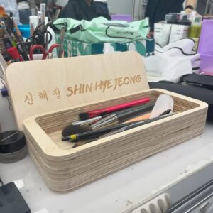 Shin Hye-jeong Instagram - 작년 여름부터 겨울까지 촬영한 #우씨왕후
호위시녀장 역할로 열심히 🐎타고 뛰고 싸우고 지켰습니다^^
10년만에 사극, 손가락을 다쳤지만ㅠ 더이상 크게 다치지 않고 잘 마무리했어요
좋은 작품 참여할 수 있어서 영광이었습니다😊🙏
#우씨왕후 #tving #tvingoriginal